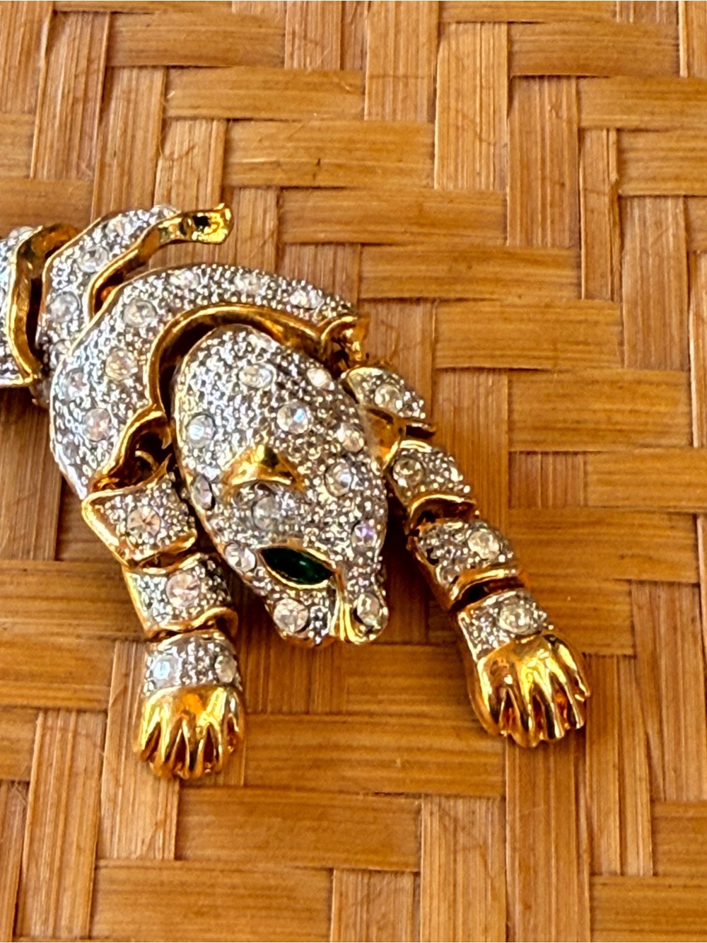 Gold and Crystal Panther Tiger Articulated Shoulder Brooch Jewelry Accent - Picture 6 of 8